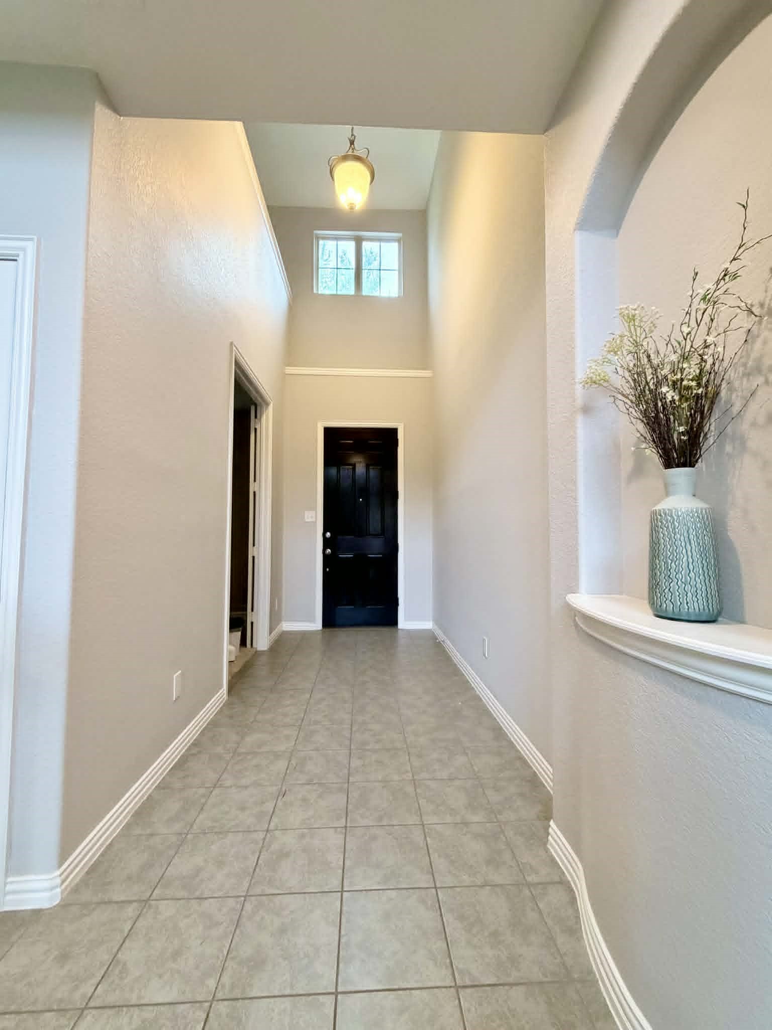 1712 Jessie Lane