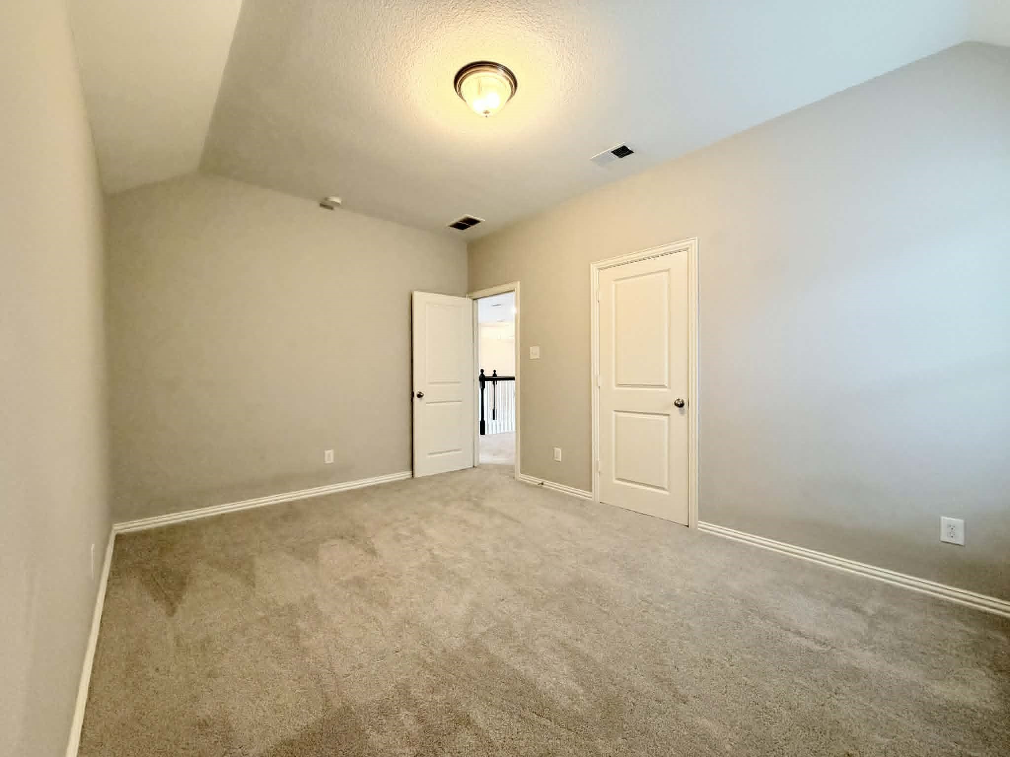 1712 Jessie Lane
