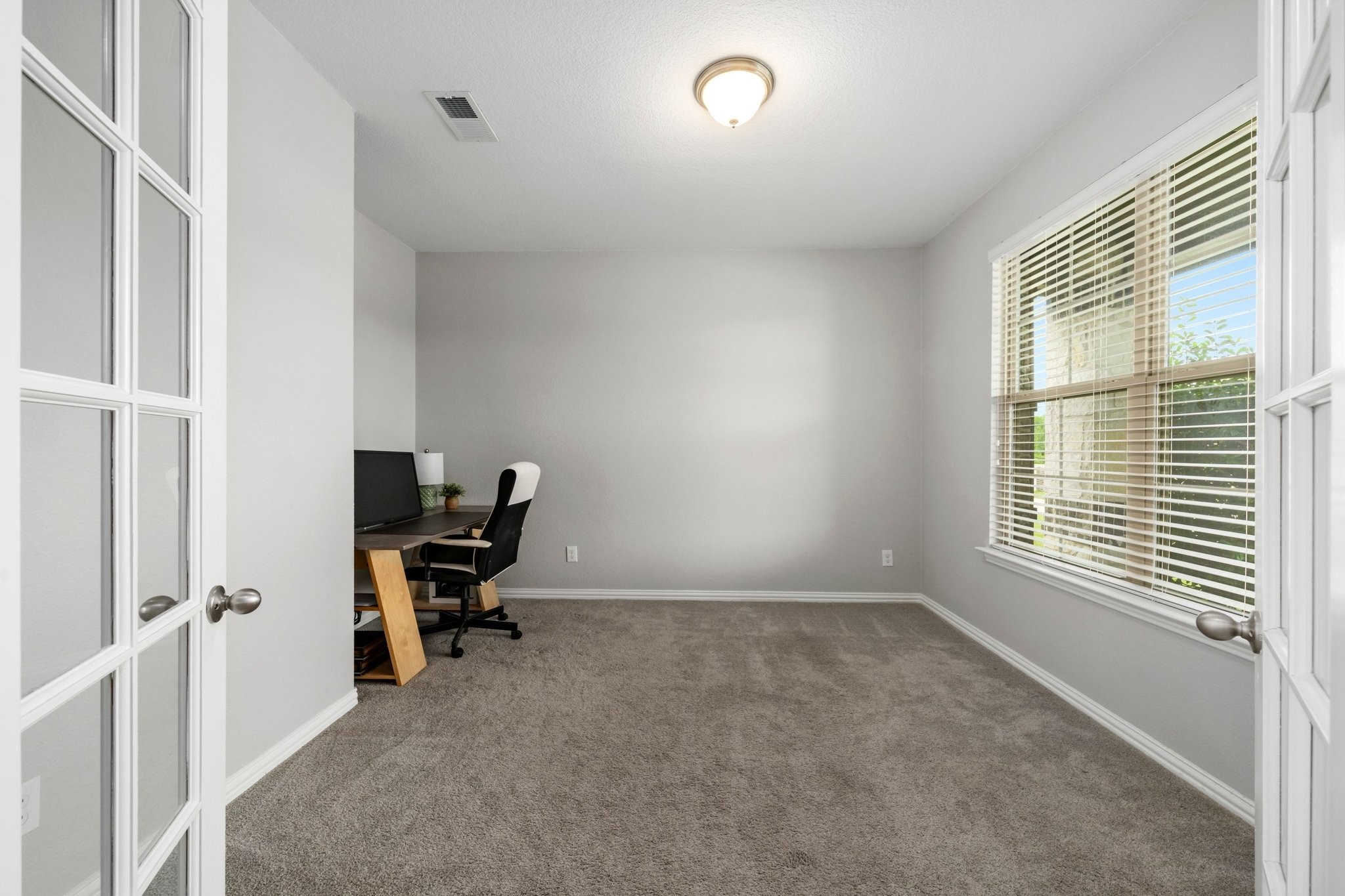 1712 Jessie Lane