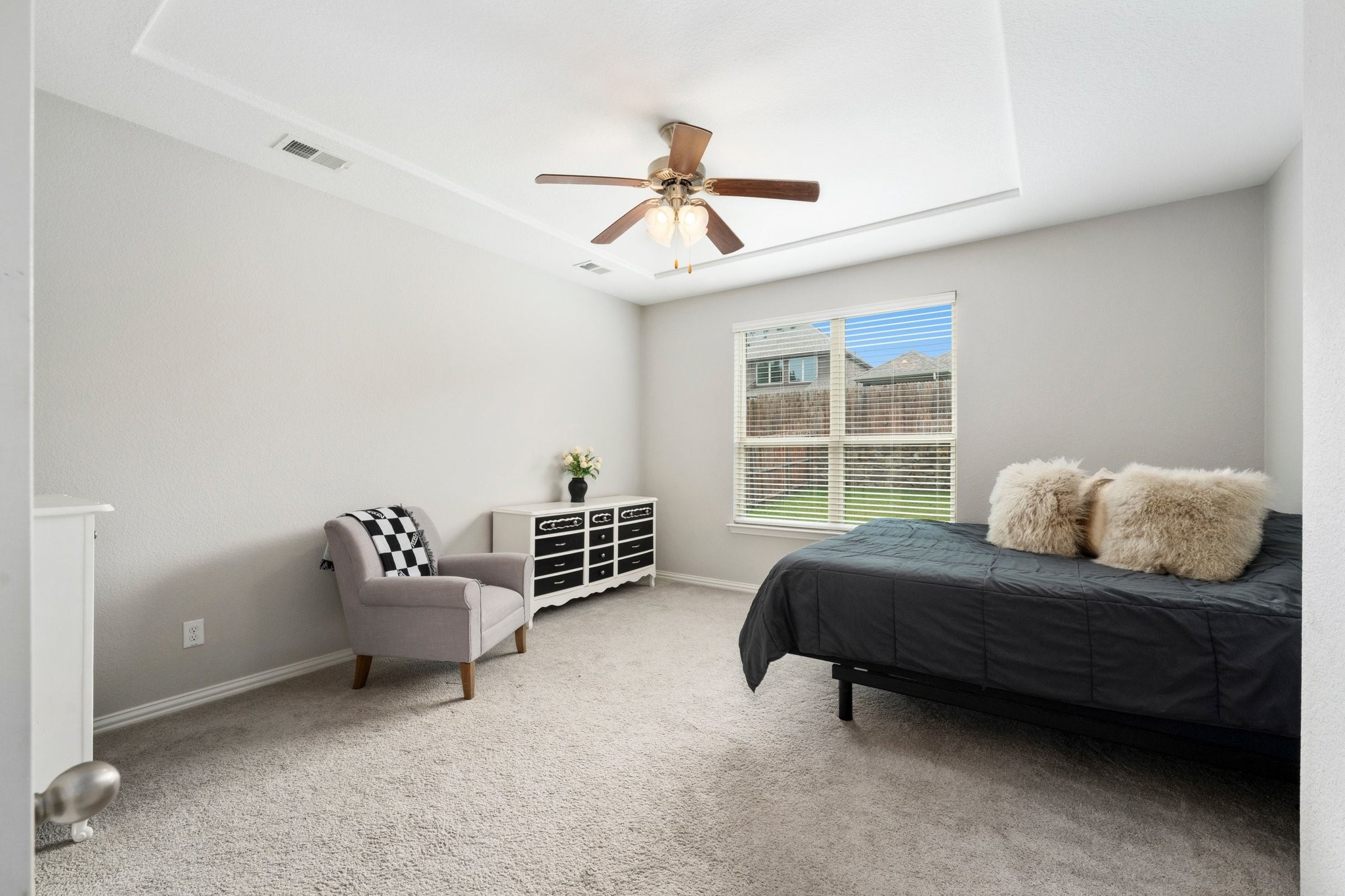 1712 Jessie Lane