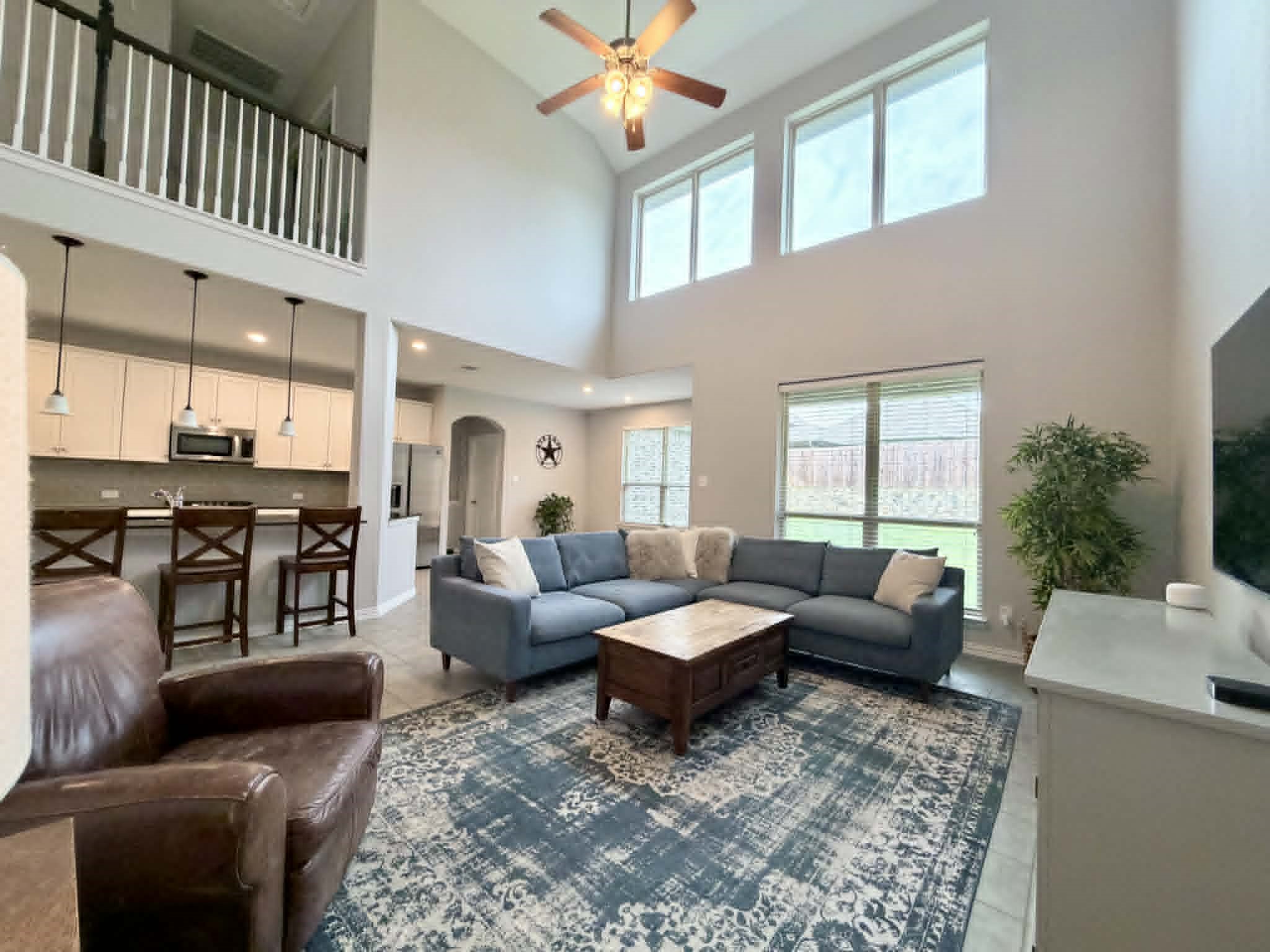 1712 Jessie Lane