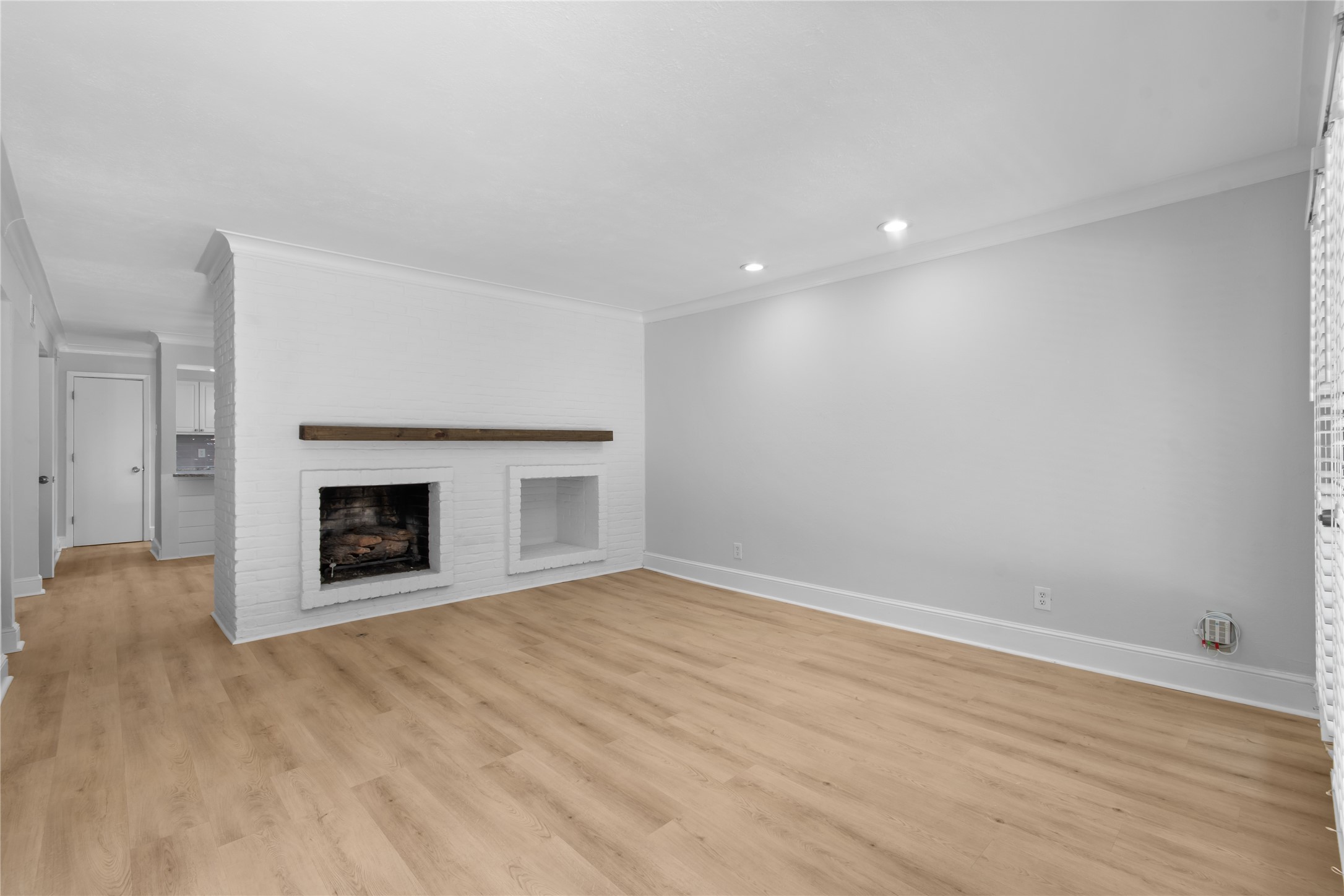 5928 Sandhurst Lane 127