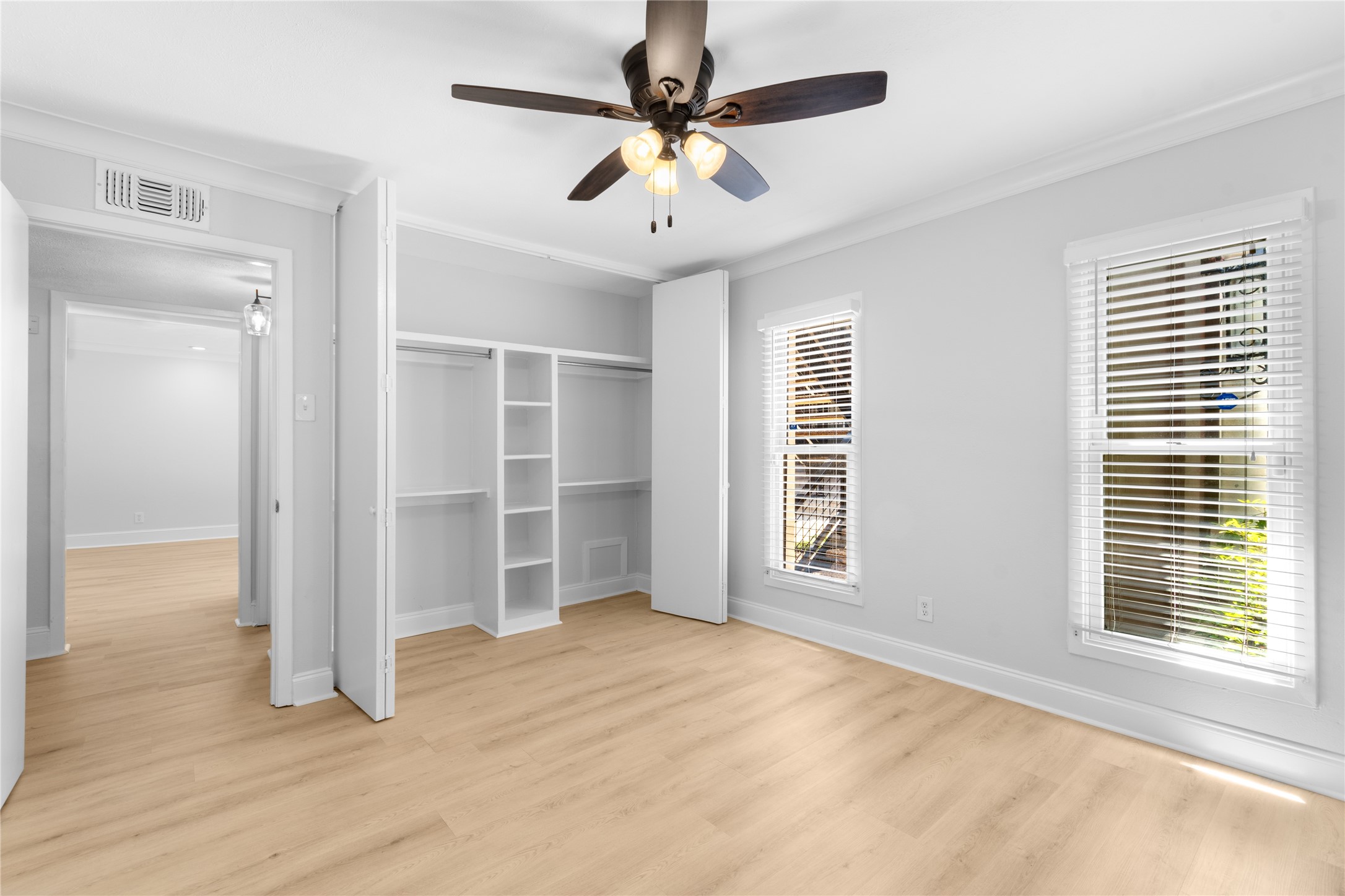 5928 Sandhurst Lane 127