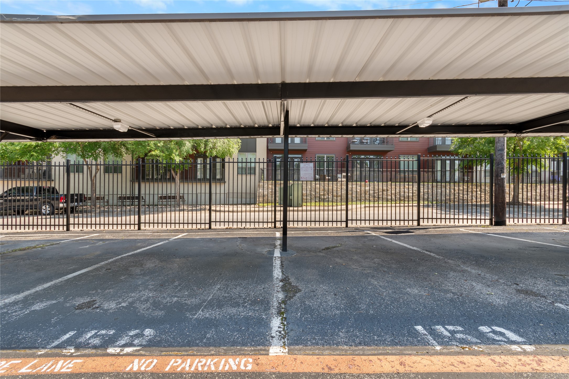 5928 Sandhurst Lane 127