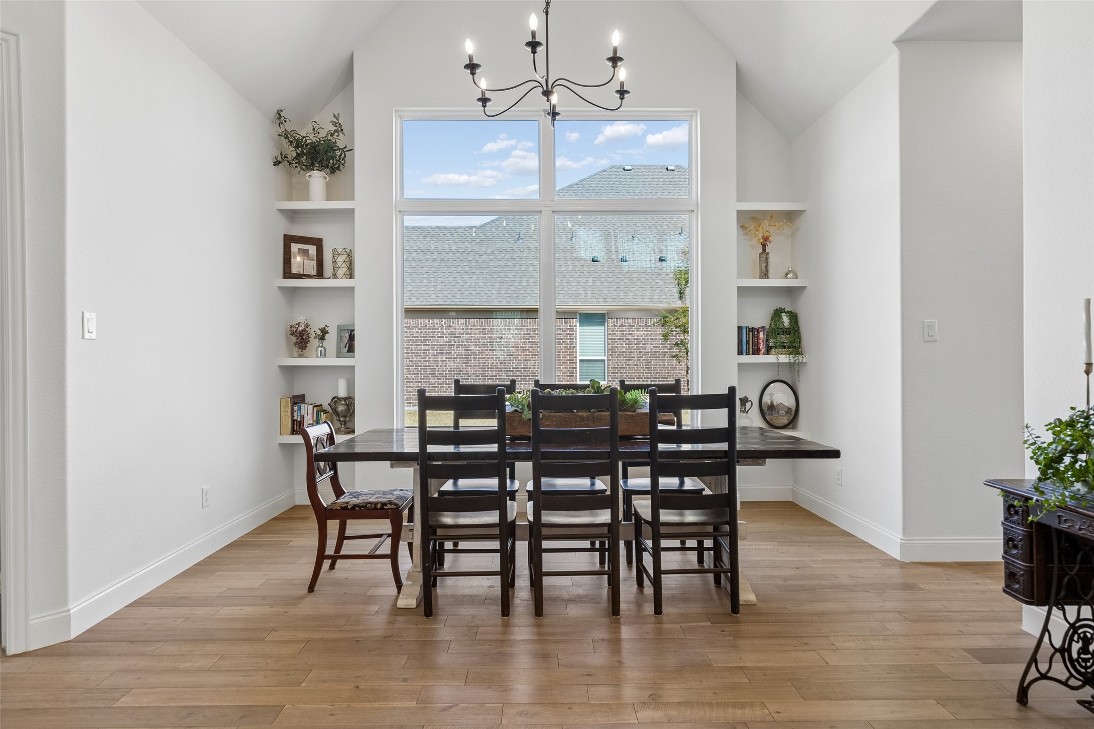 1818 Turtle Creek Lane