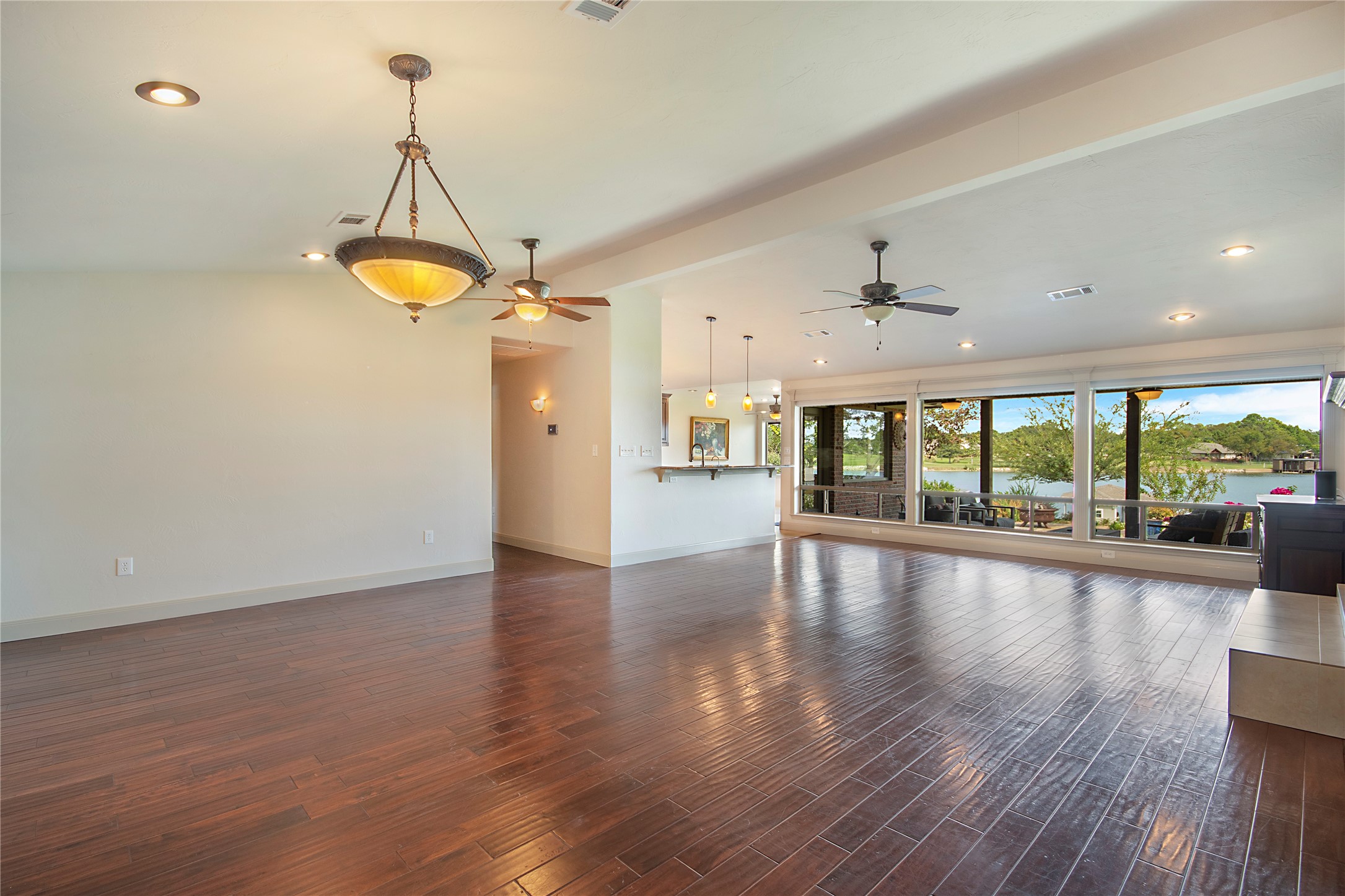 1227 Kiowa Drive W