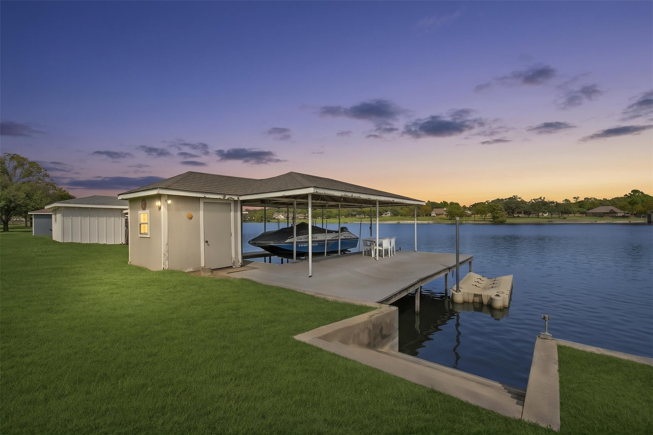 1227 Kiowa Drive W