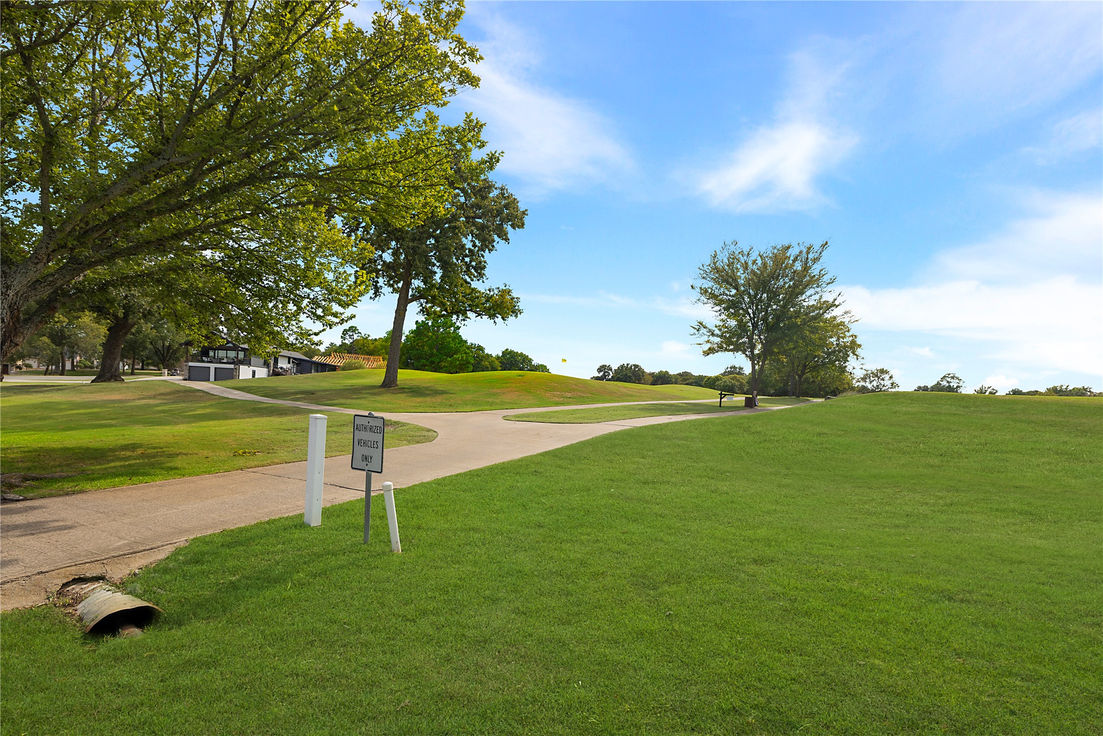 1227 Kiowa Drive W