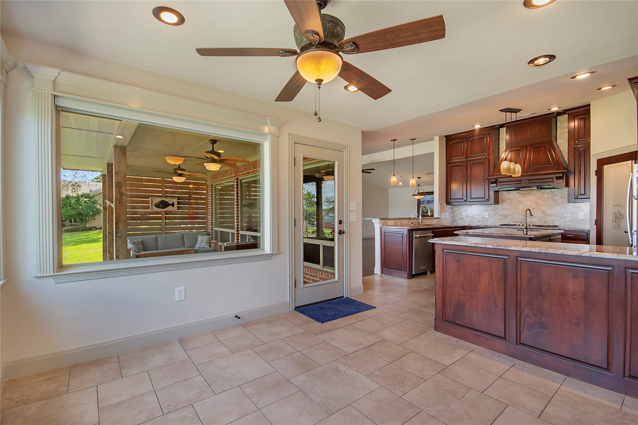 1227 Kiowa Drive W