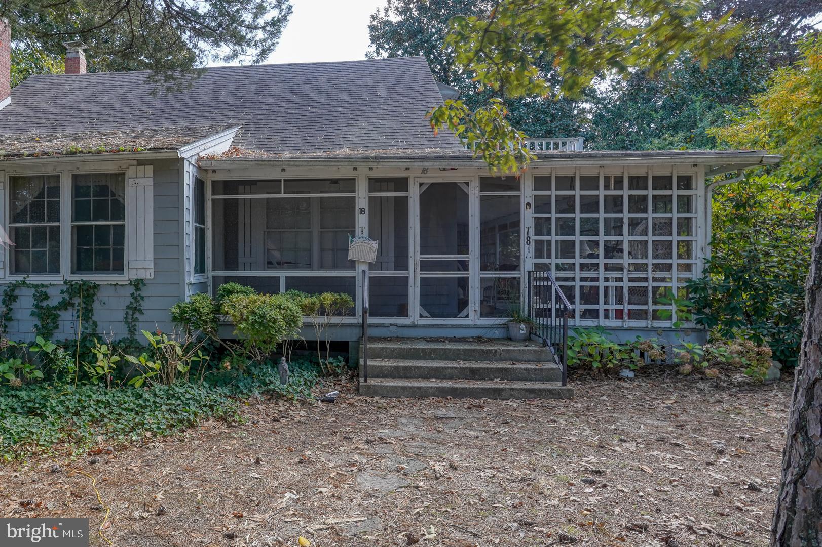 18 Henlopen Ave