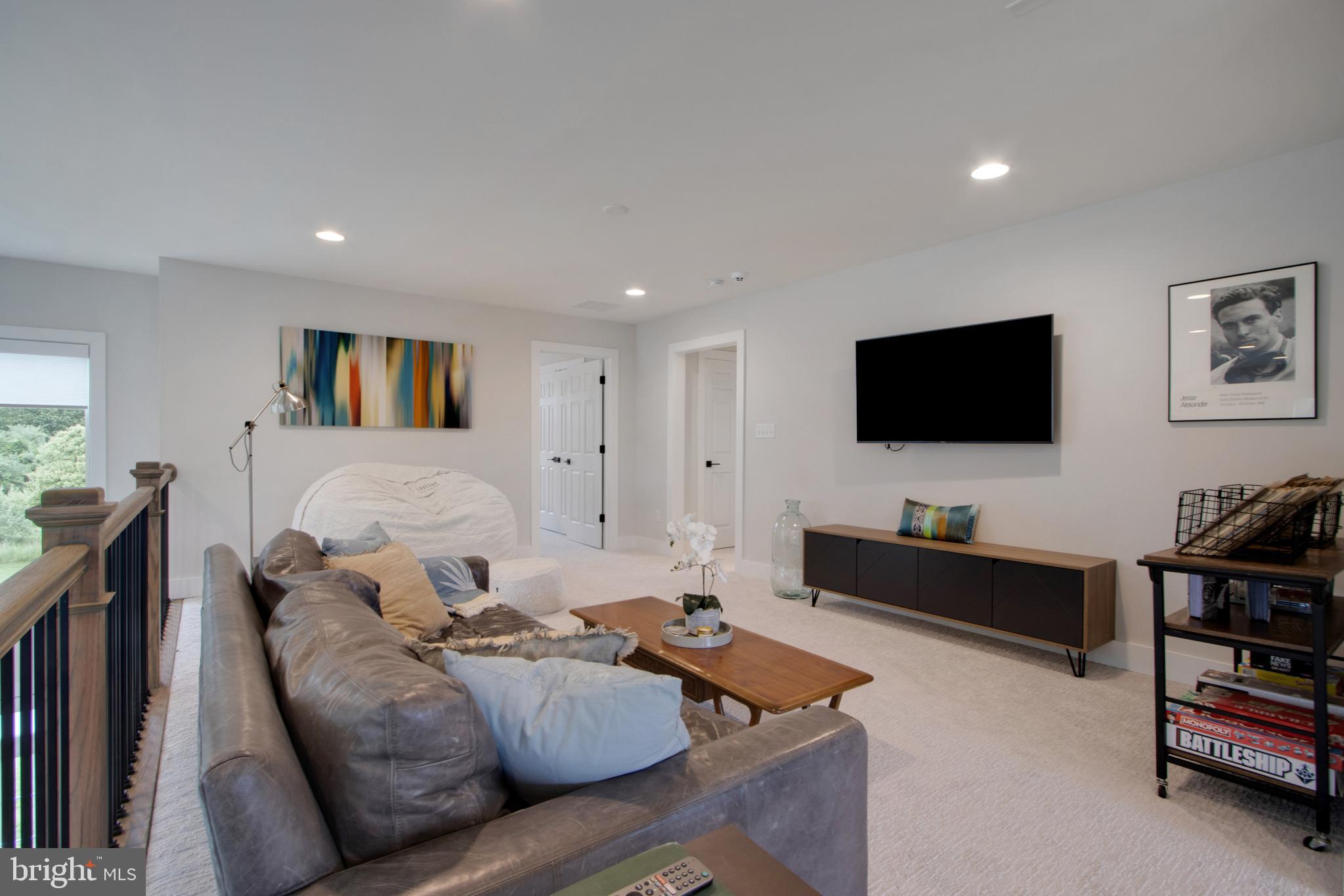 16672 New Rd