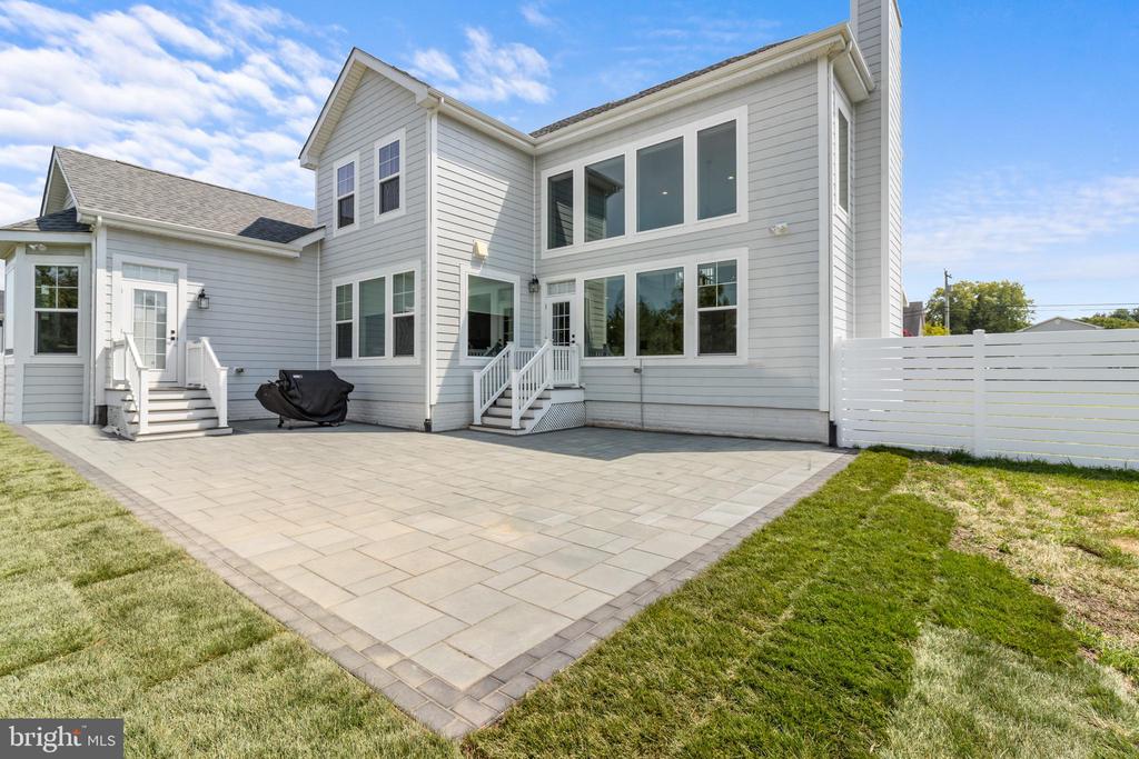 16672 New Rd