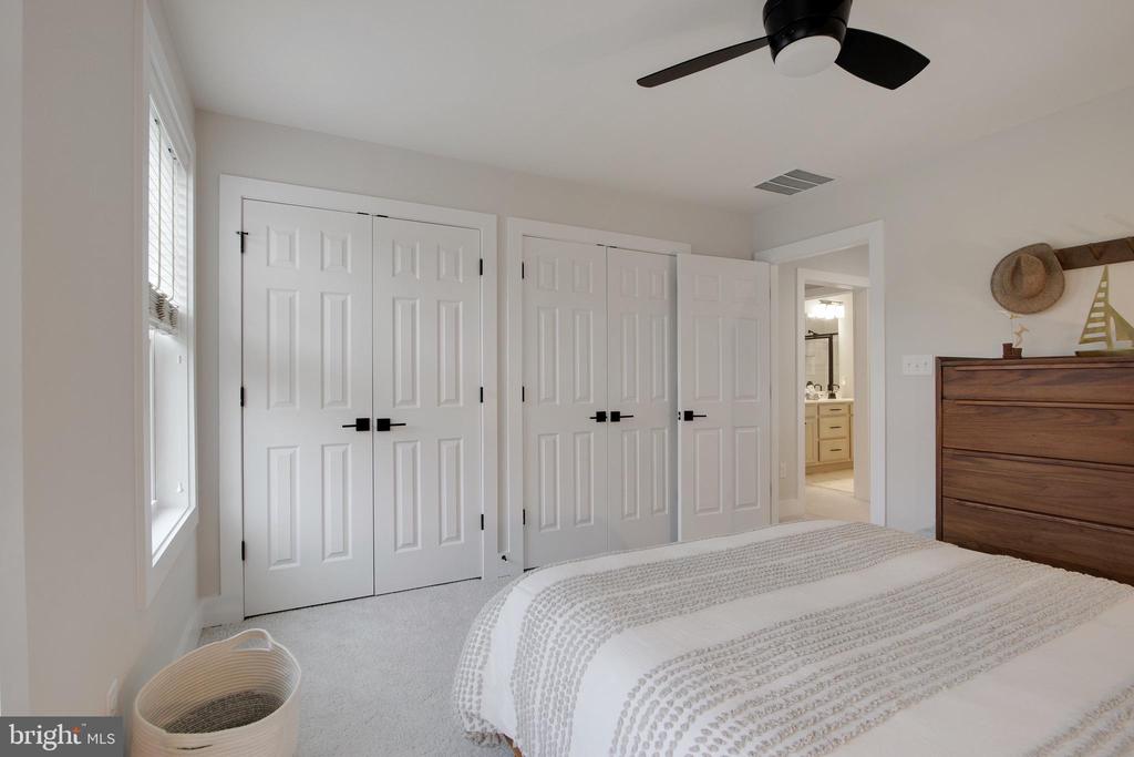 16672 New Rd