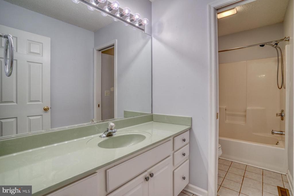 33095 Grape Vine Ct