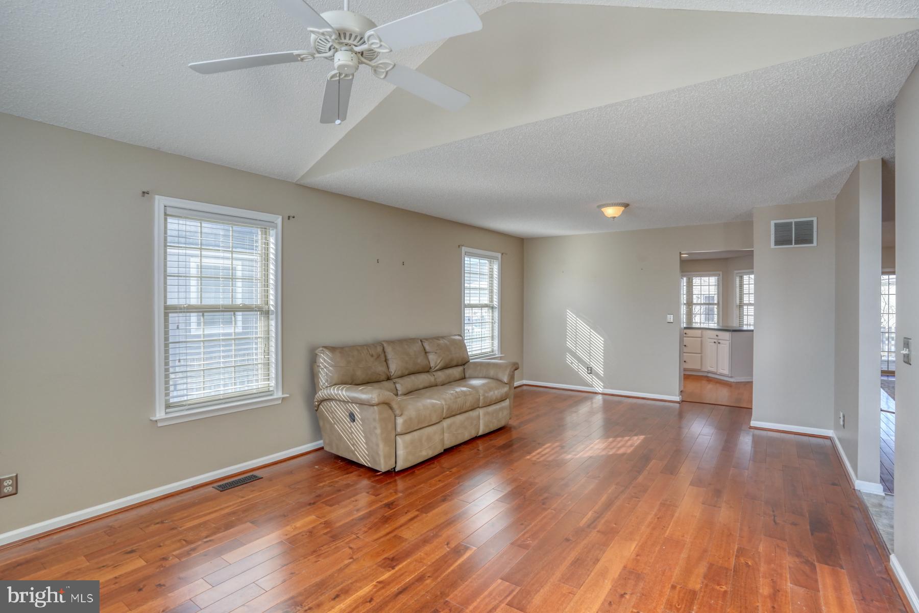 33095 Grape Vine Ct
