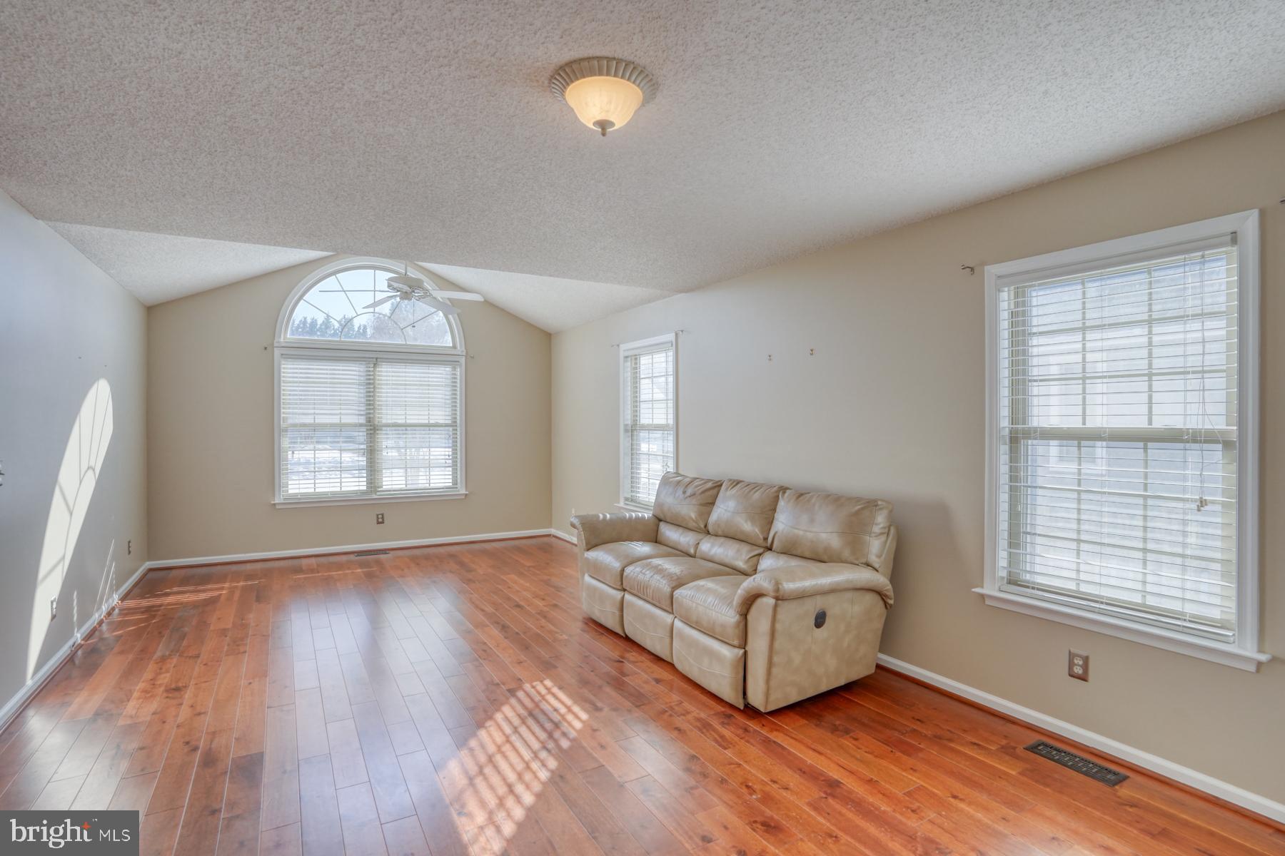 33095 Grape Vine Ct