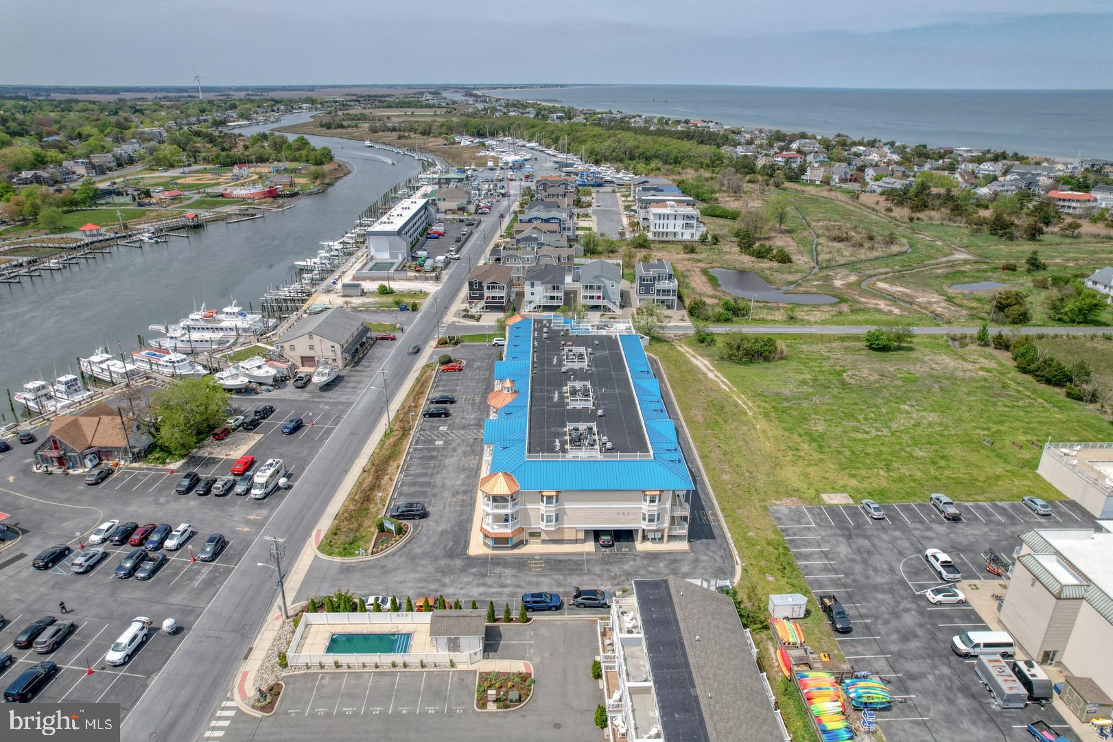 110 ANGLERS ROAD 204