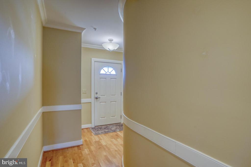 110 ANGLERS ROAD 204
