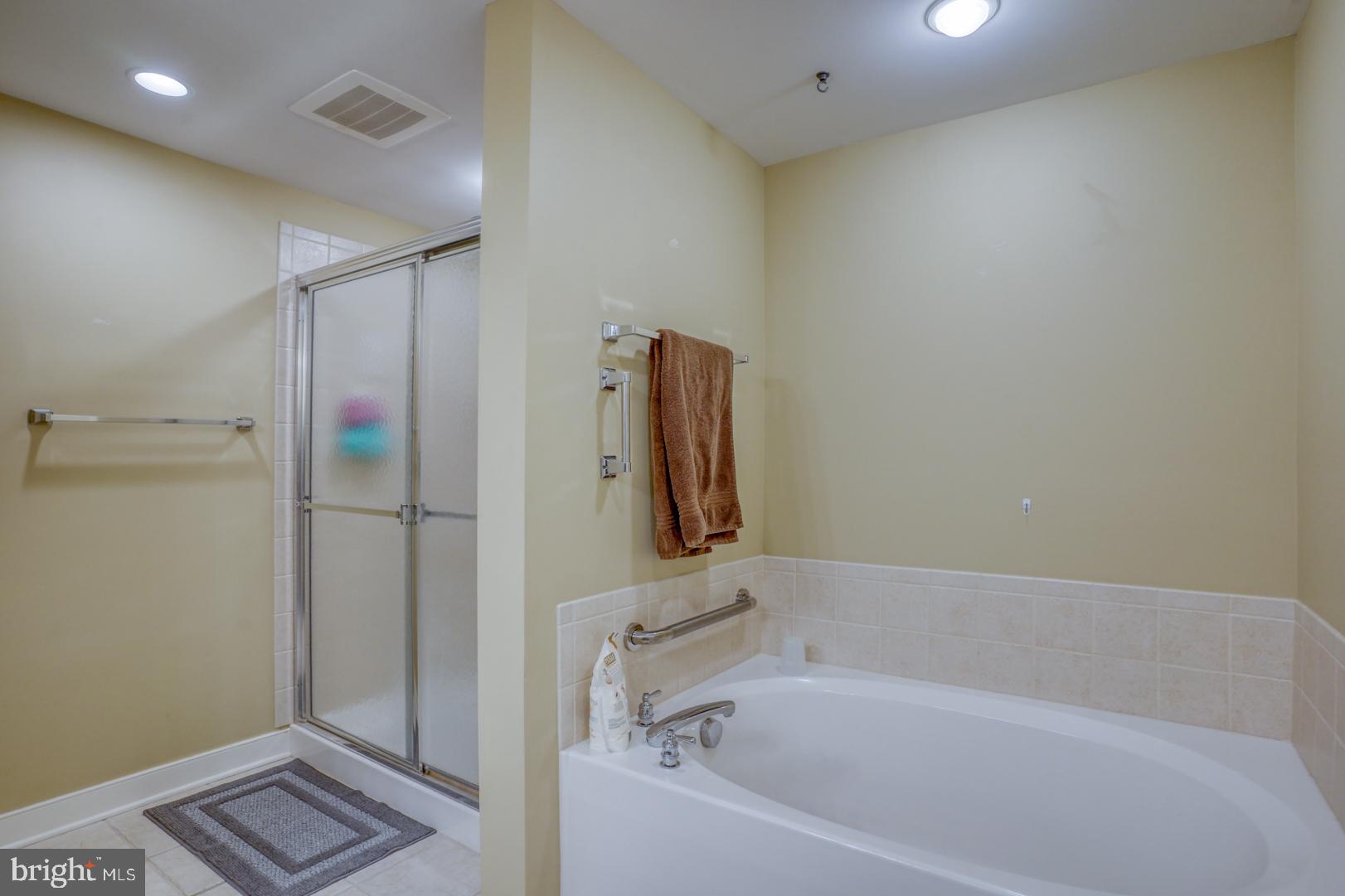 110 ANGLERS ROAD 204