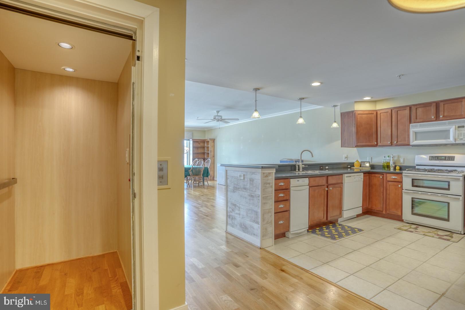 110 ANGLERS ROAD 204