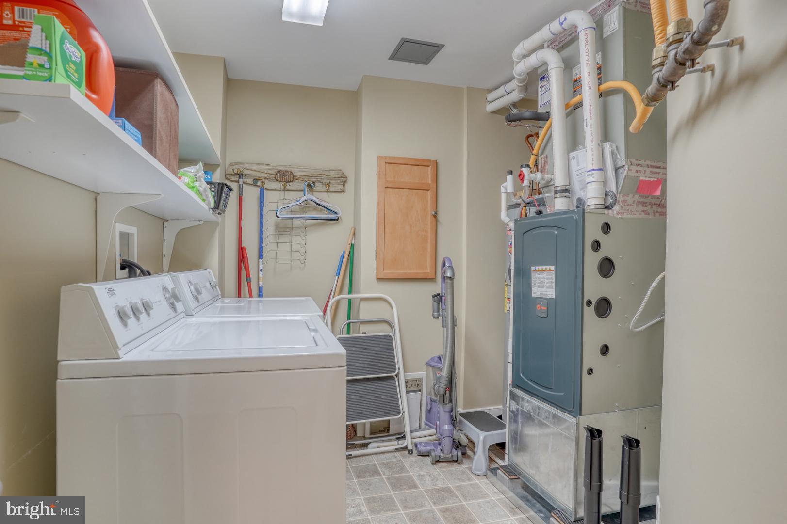 110 ANGLERS ROAD 204