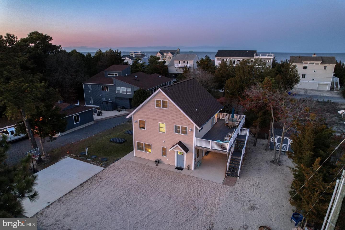 1614 N Bay Shore Dr