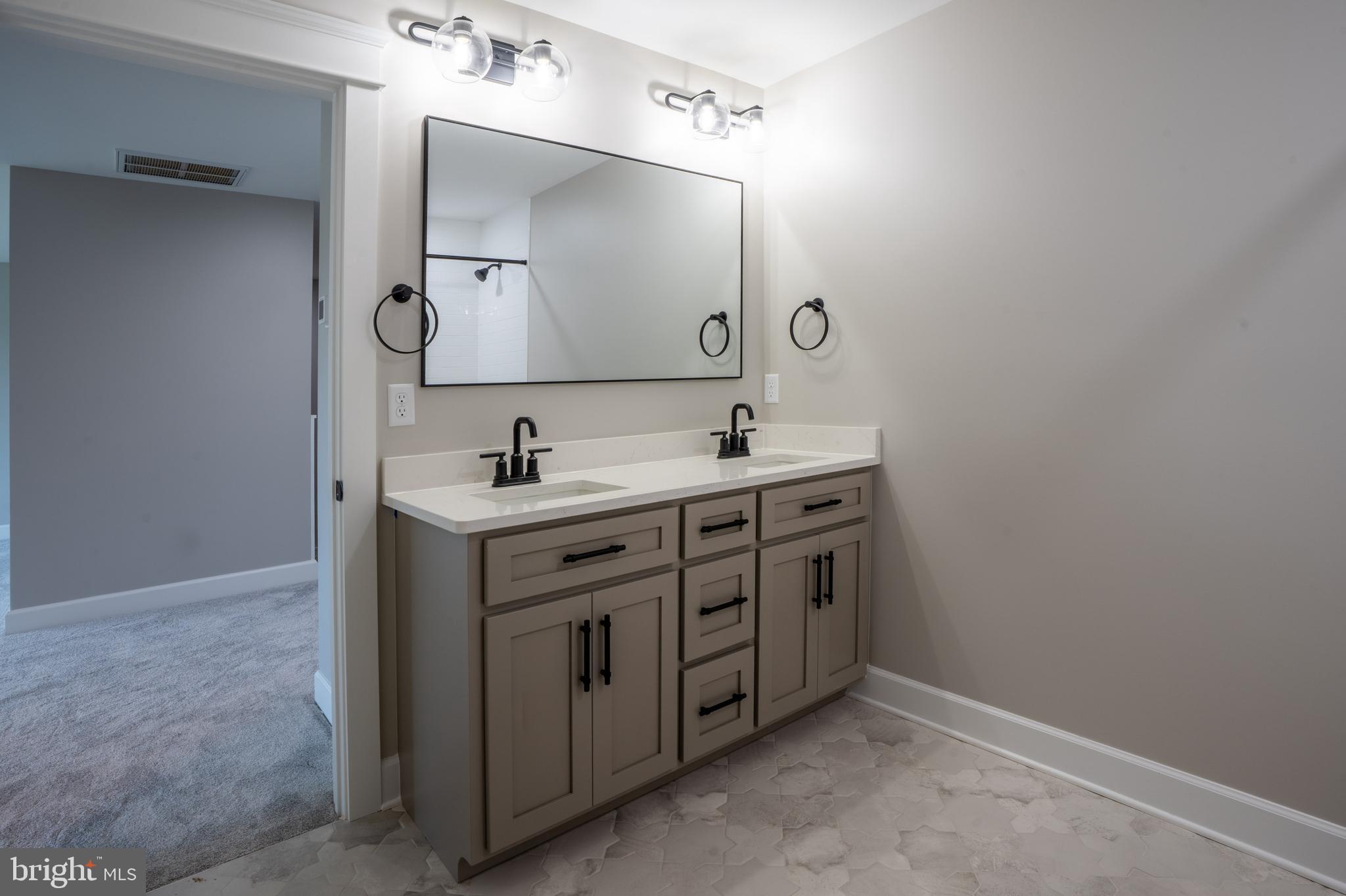 22430 HUMMINGBIRD ROAD