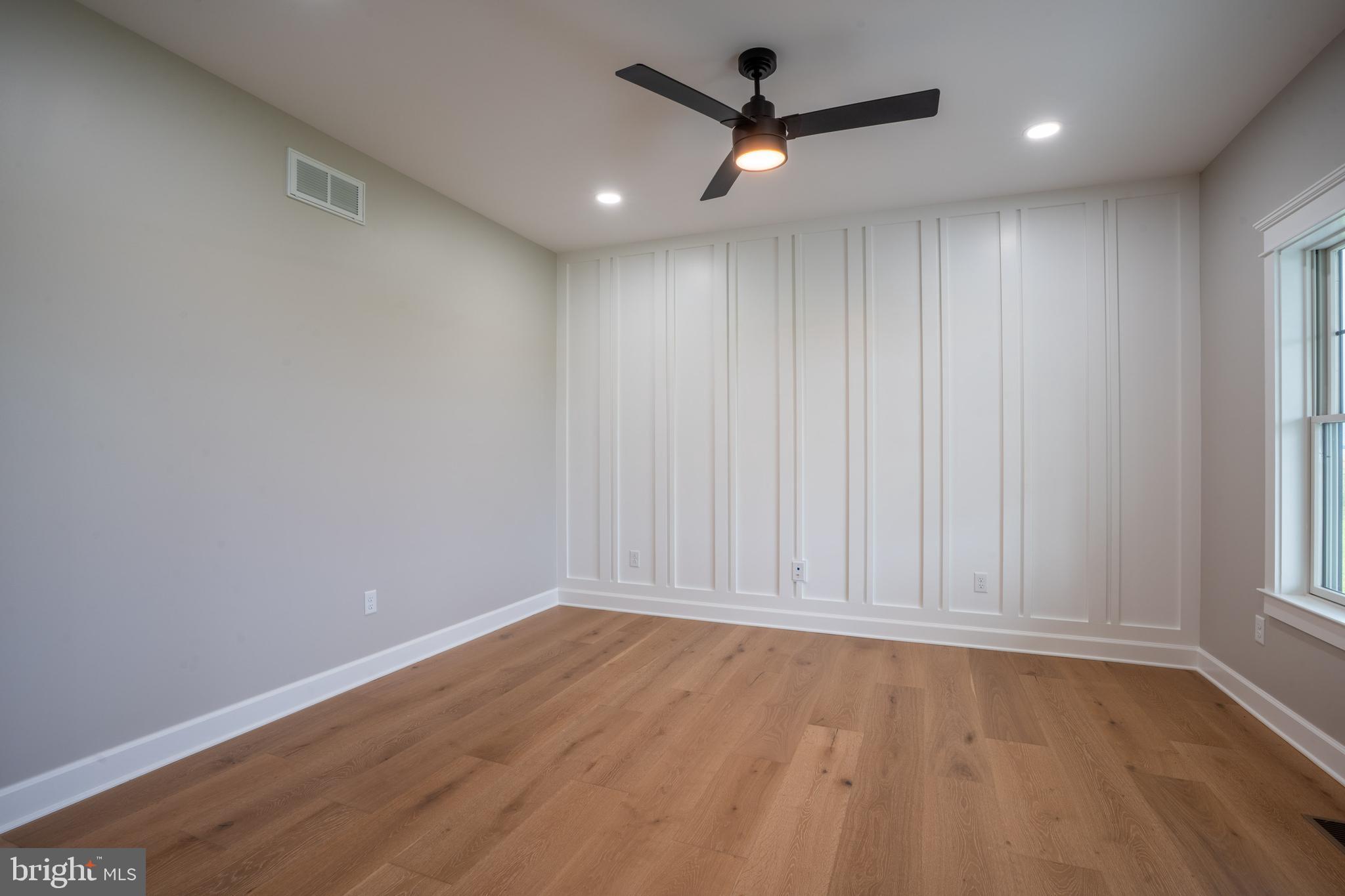 22430 HUMMINGBIRD ROAD