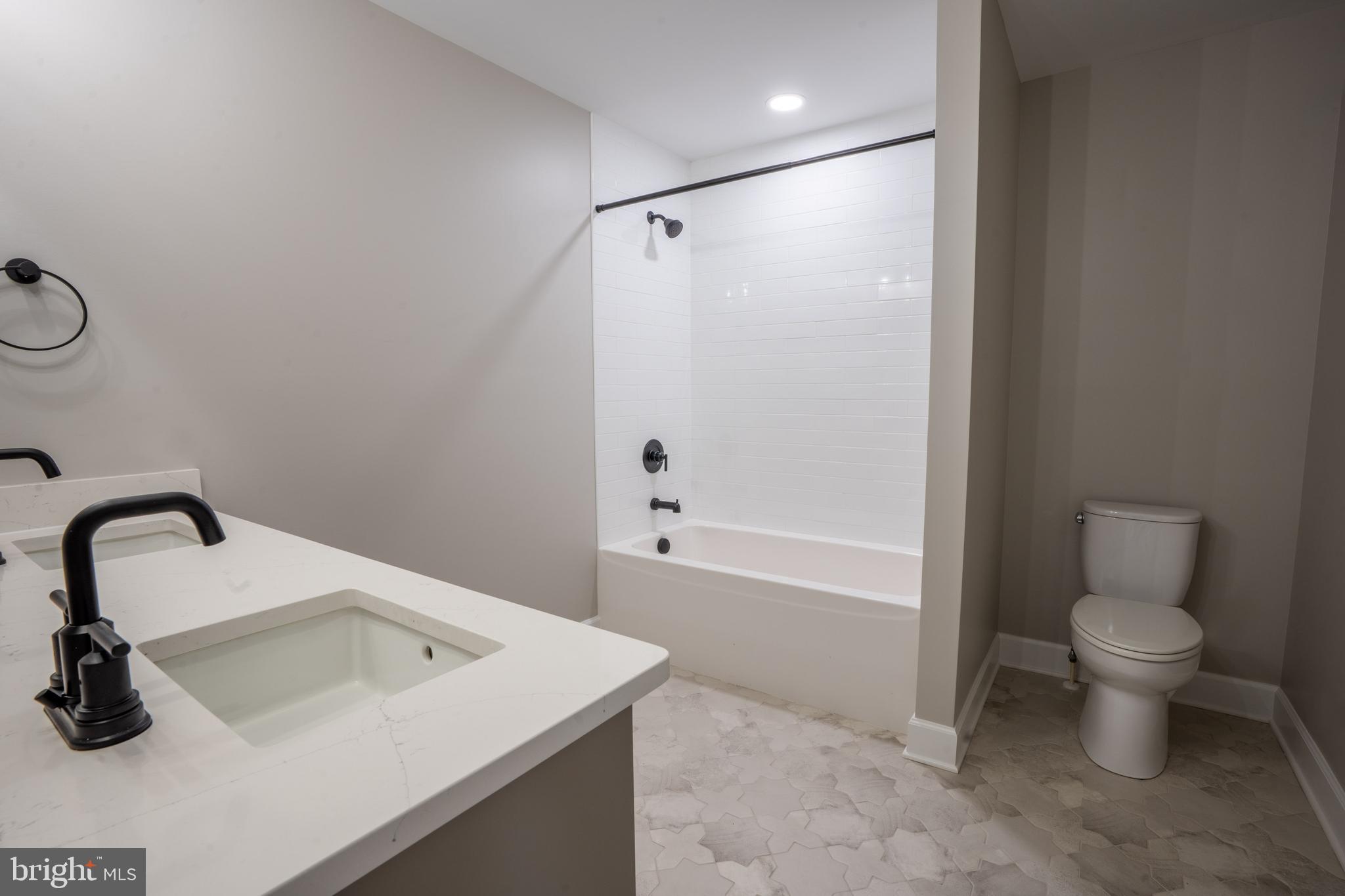 22430 HUMMINGBIRD ROAD