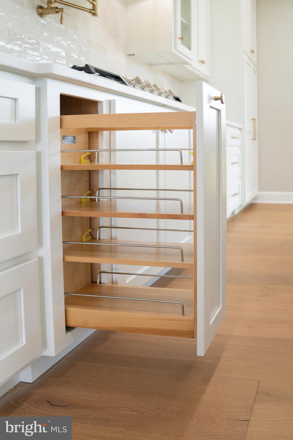 22430 HUMMINGBIRD ROAD