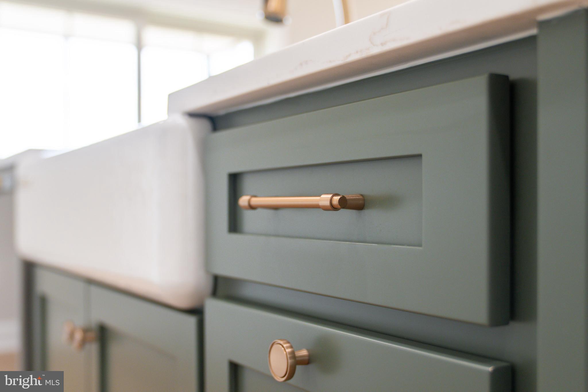 22430 HUMMINGBIRD ROAD