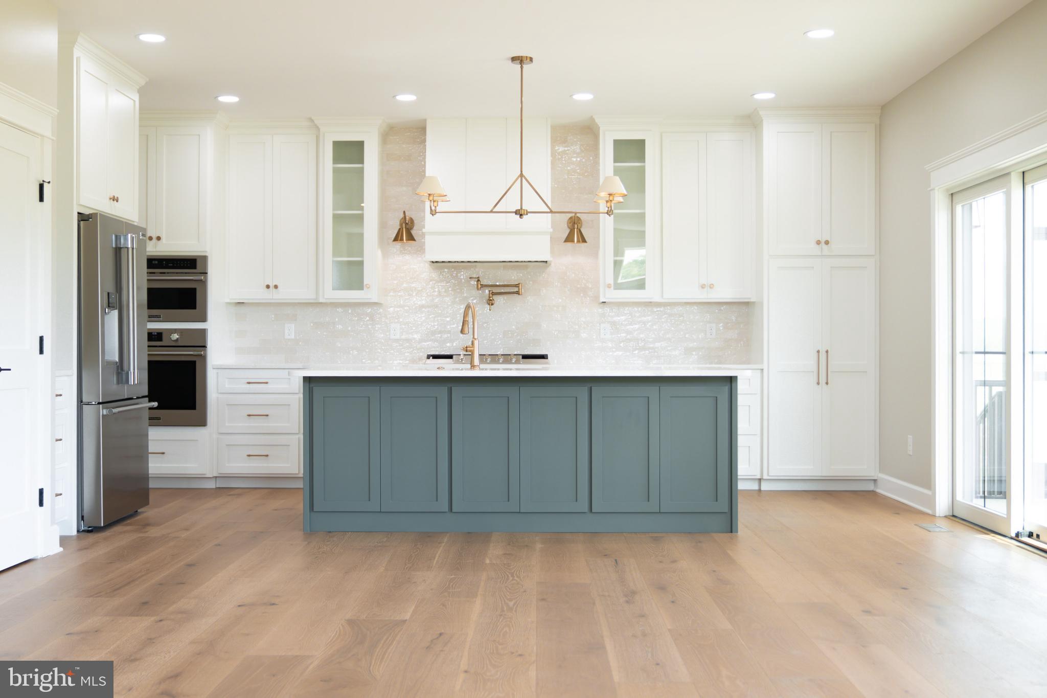 22430 HUMMINGBIRD ROAD