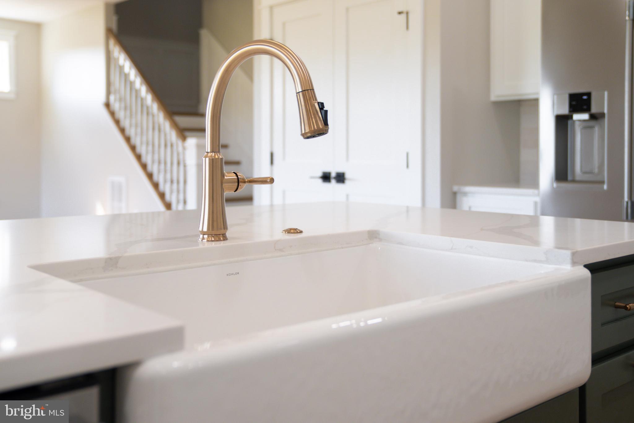 22430 HUMMINGBIRD ROAD