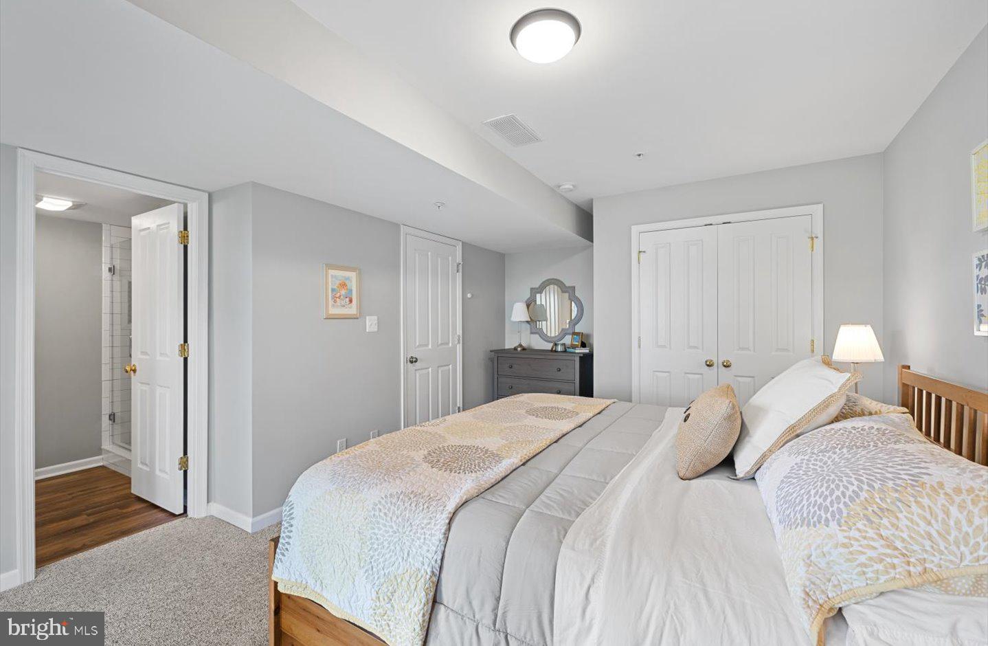 21 CANAL LANDING COURT