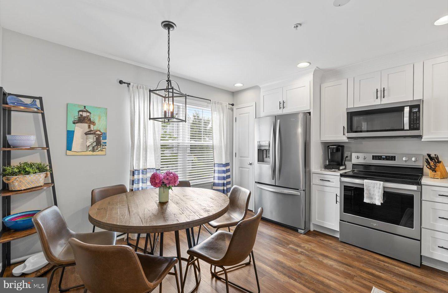 21 CANAL LANDING COURT