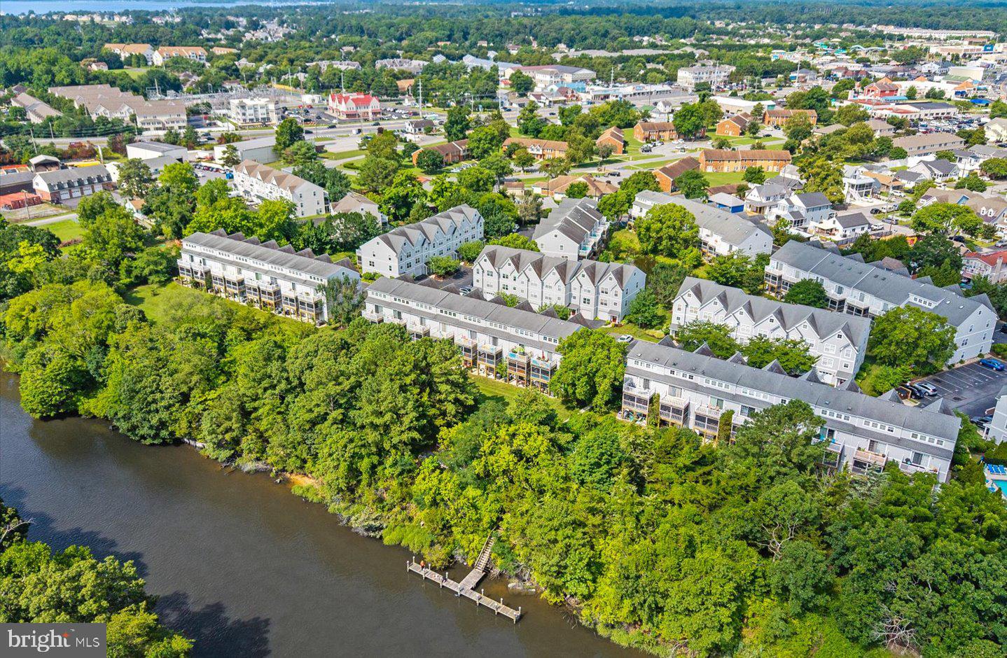 21 CANAL LANDING COURT