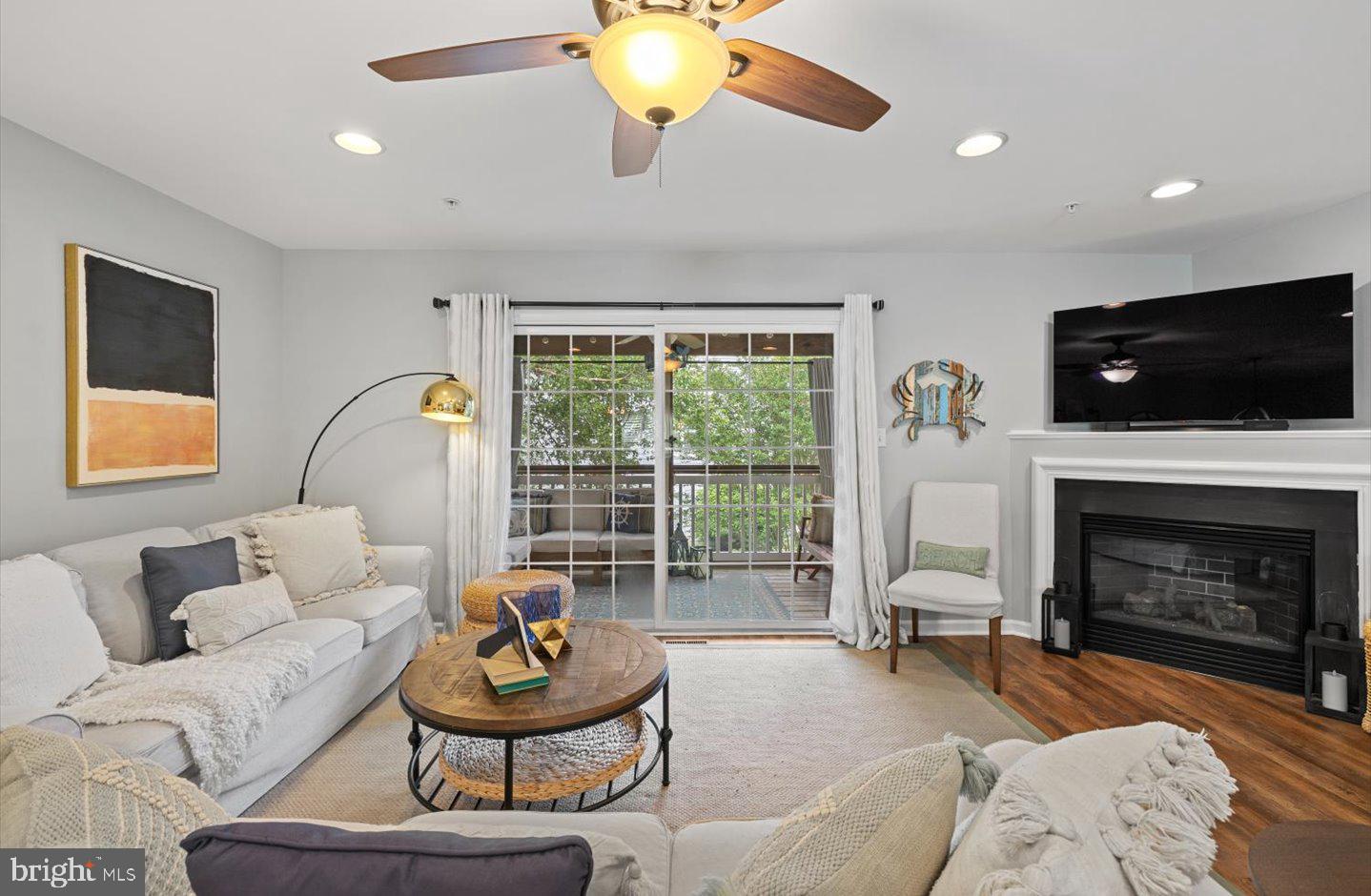 21 CANAL LANDING COURT