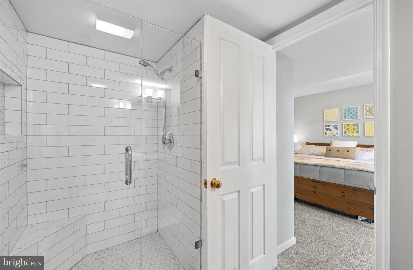 21 CANAL LANDING COURT