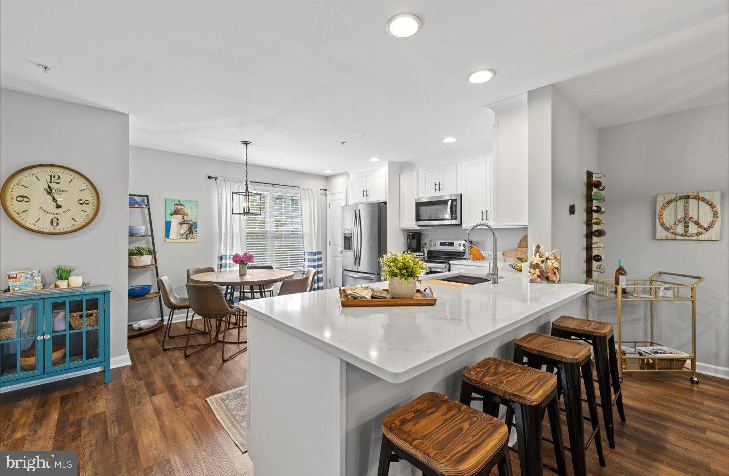 21 CANAL LANDING COURT