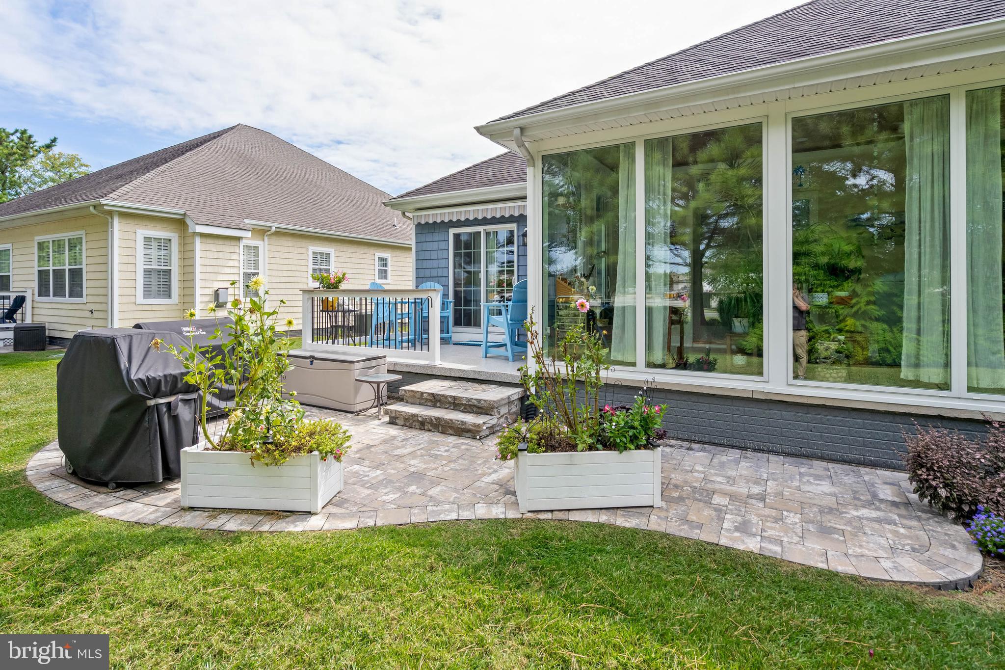 20234 WHITEHEAD CIRCLE 100