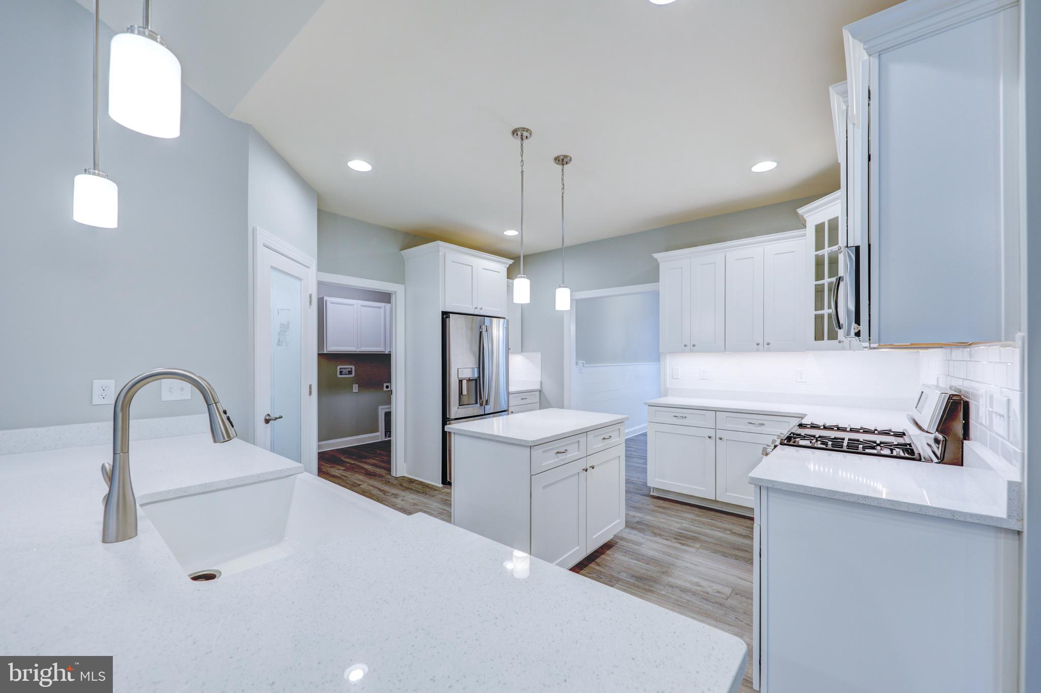 31896 SHELL LANDING WAY