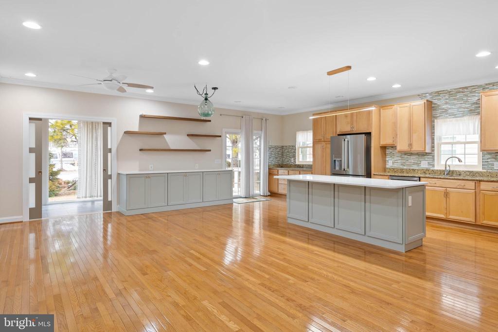20234 WHITEHEAD CIRCLE 100