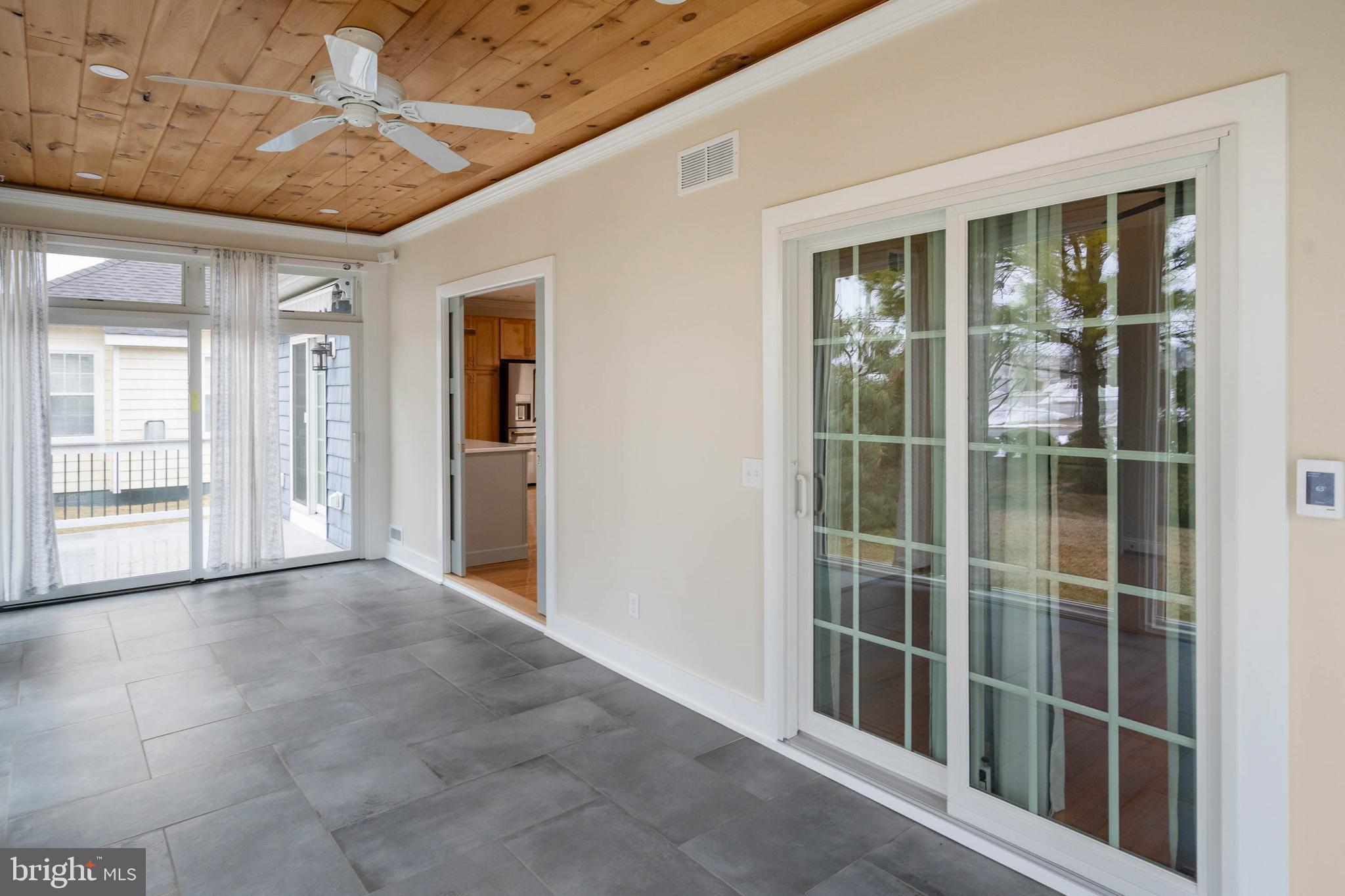 20234 WHITEHEAD CIRCLE 100