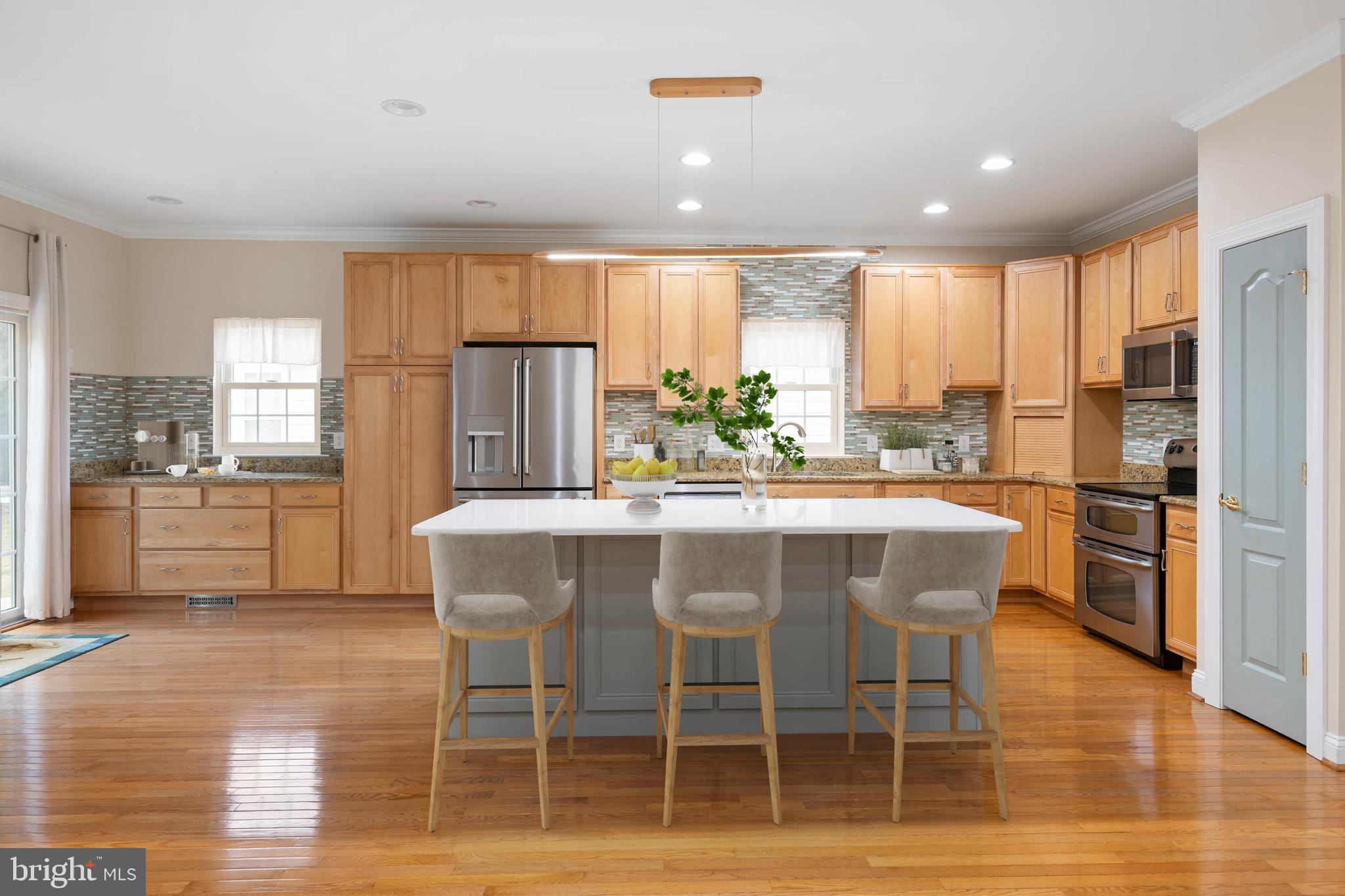 20234 WHITEHEAD CIRCLE 100