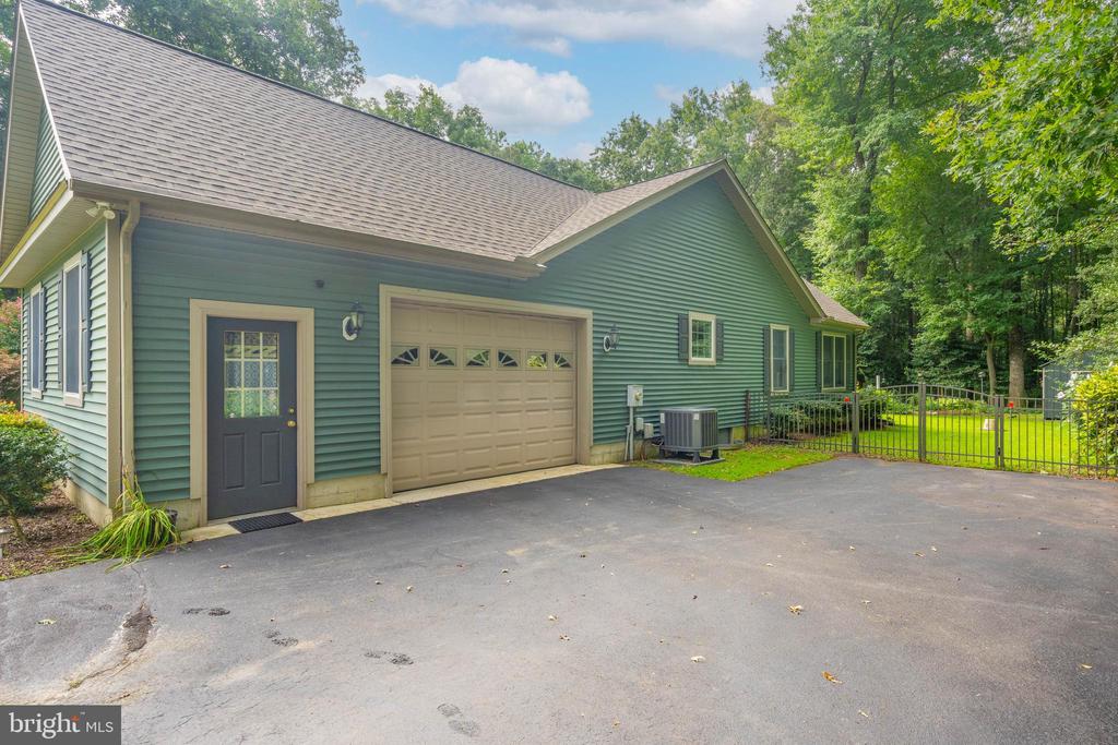 110 S WHITE CEDAR DRIVE