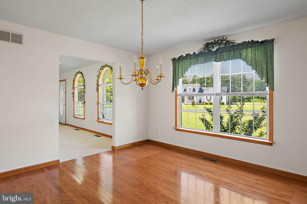 3 NICHOLE DRIVE
