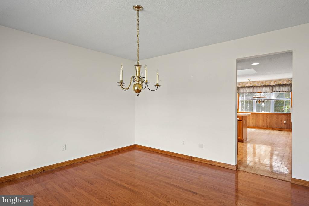 3 NICHOLE DRIVE