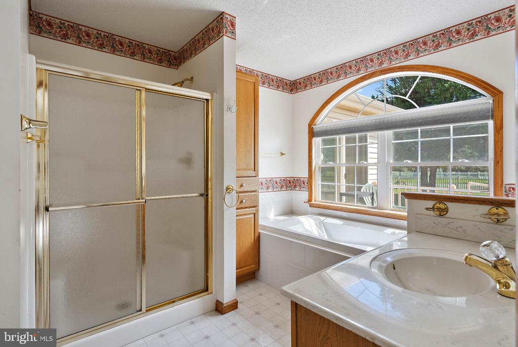 3 NICHOLE DRIVE