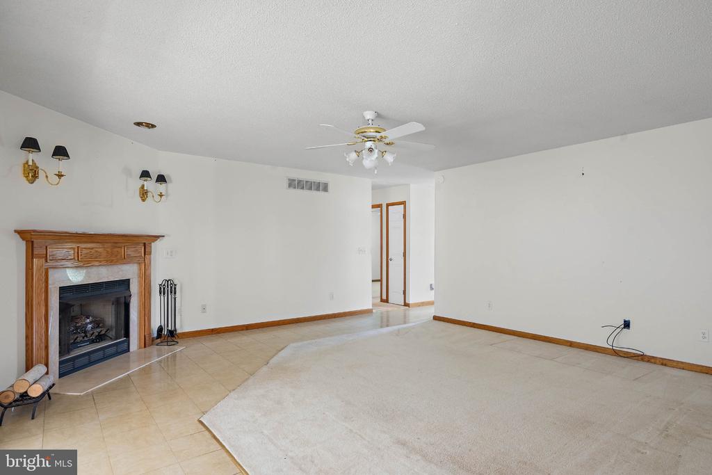 3 NICHOLE DRIVE