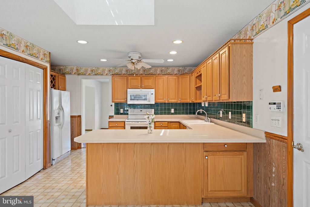 3 NICHOLE DRIVE
